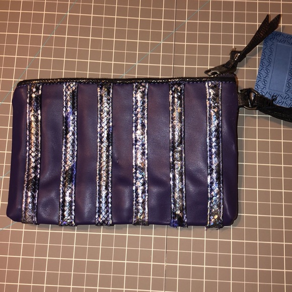 New Purple wristlet - Picture 3 of 5